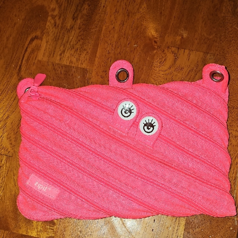 ZIPIT-Kids Hot Pink and White school case. Like new condition